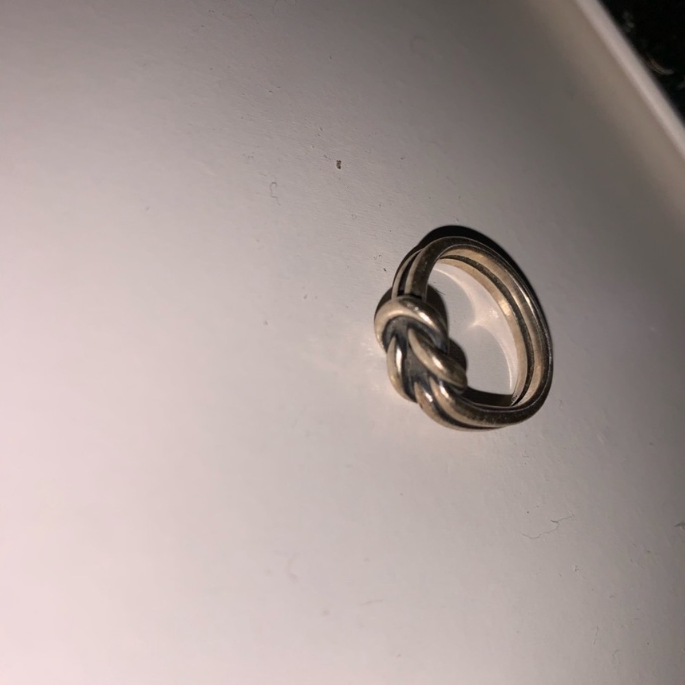 James Avery lovers Knot ring